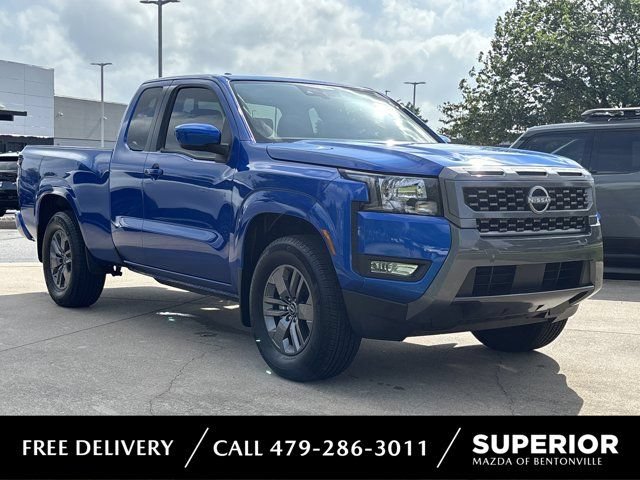 Used 2025 Nissan Frontier SV w/ SV Convenience Package RWD image 1