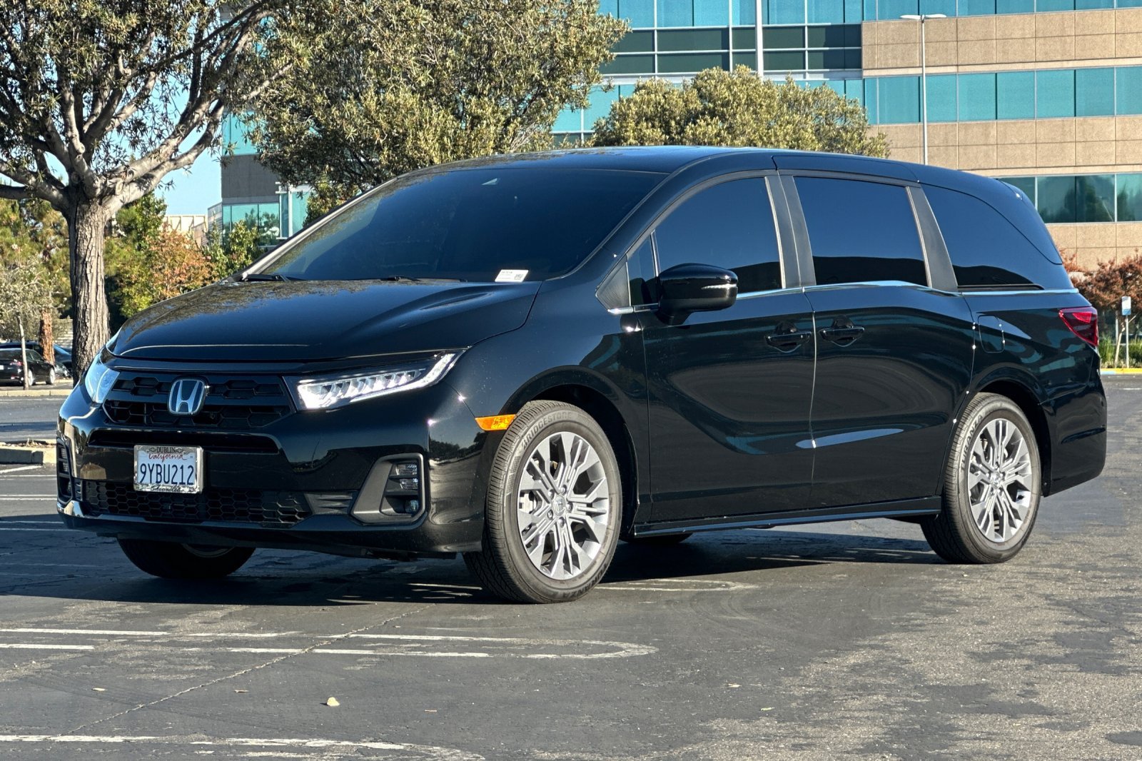 Used 2026 Honda Odyssey Touring image 8