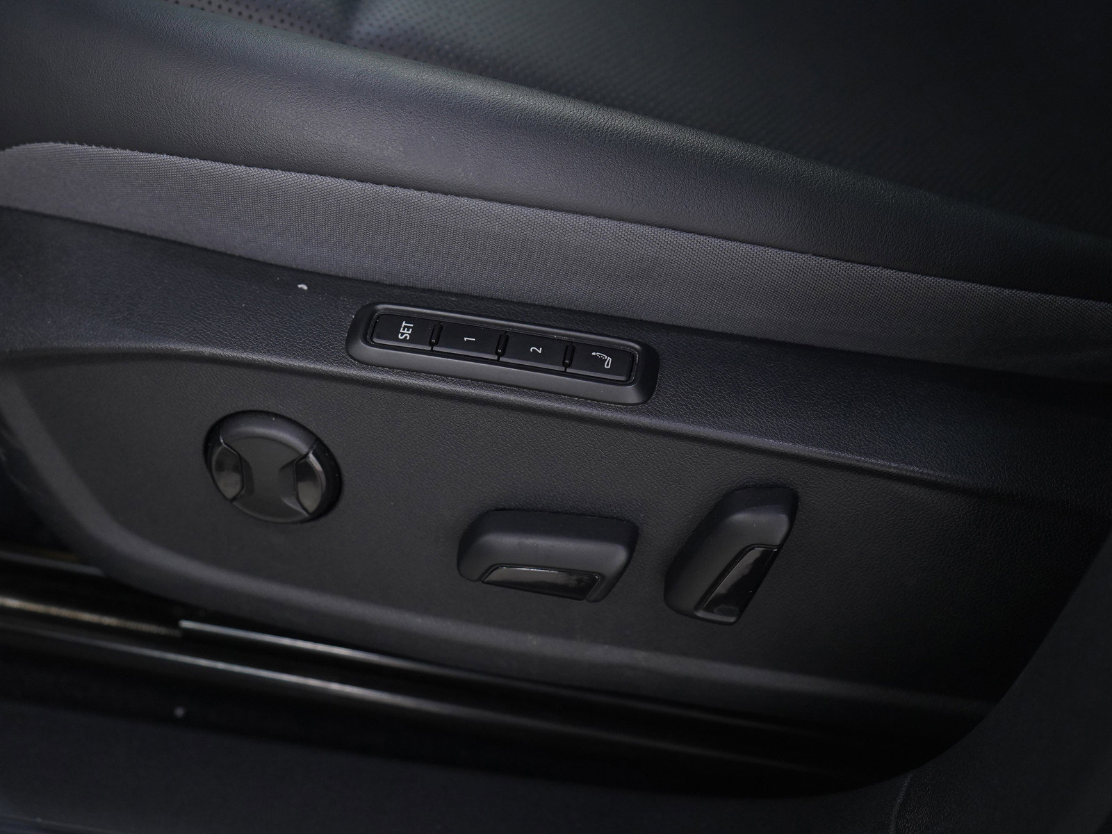 Used 2023 Volkswagen ID.4 Pro S image 27