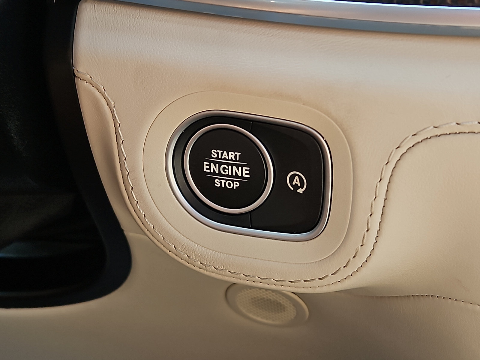 Used 2025 Mercedes-Benz GLS 63 AMG 4MATIC image 24