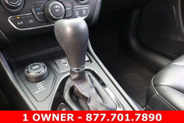 Used 2021 Jeep Cherokee Latitude Plus image 24