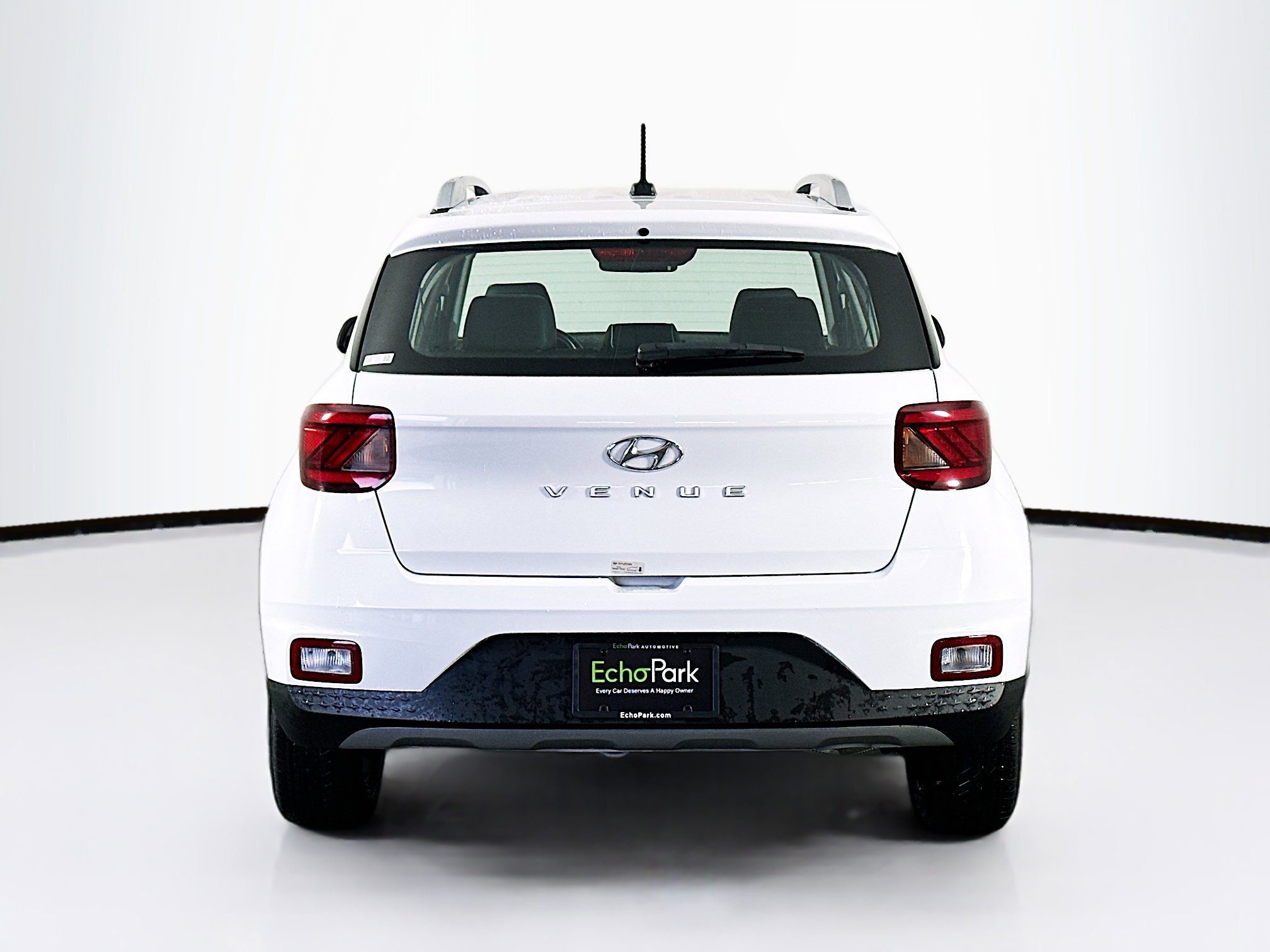 Used 2024 Hyundai Venue Limited image 7