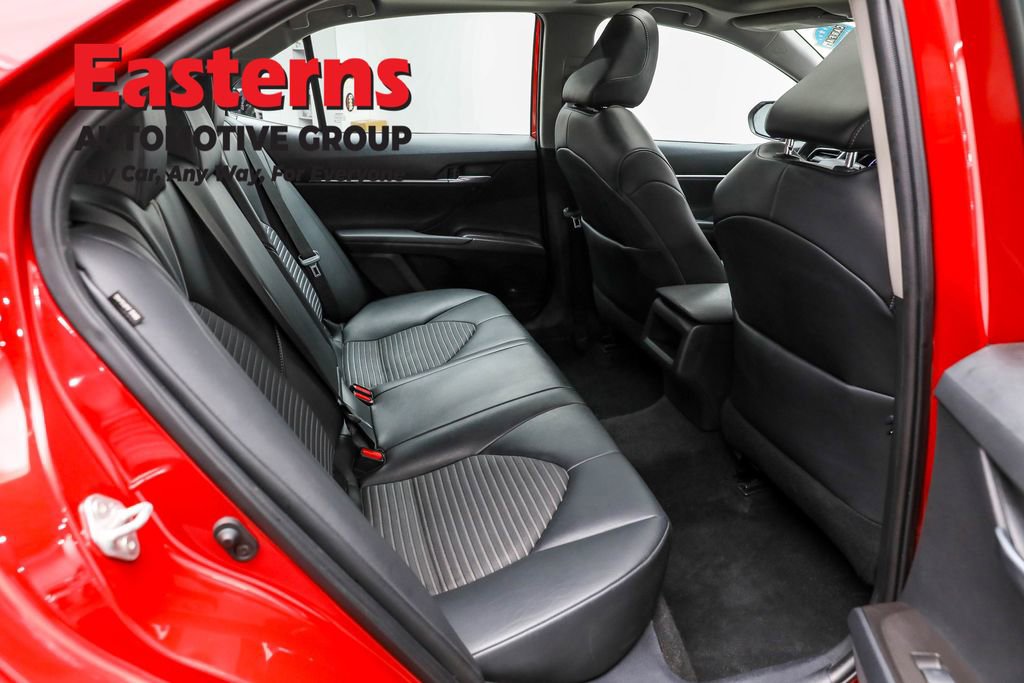 Used 2021 Toyota Camry SE w/ Cold Weather Package image 23