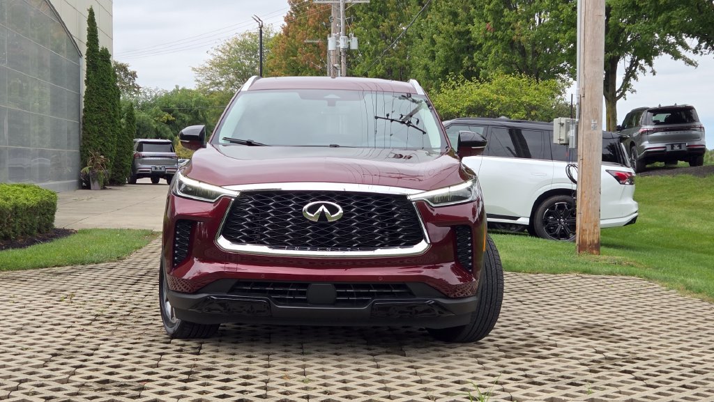 Used 2023 INFINITI QX60 Luxe w/ Cargo Package AWD/4WD image 5