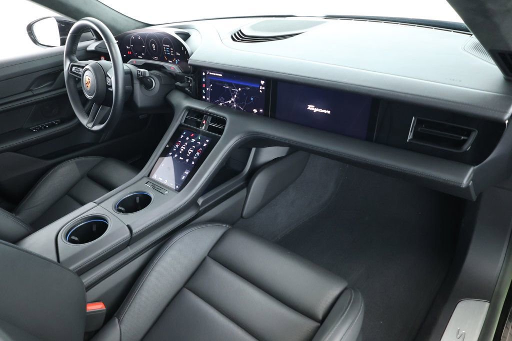 Used 2022 Porsche Taycan 4S image 25