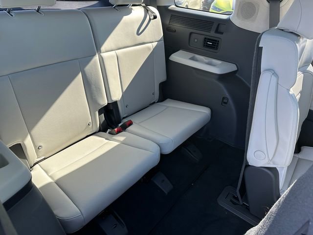 Used 2024 Hyundai Santa Fe Calligraphy image 11