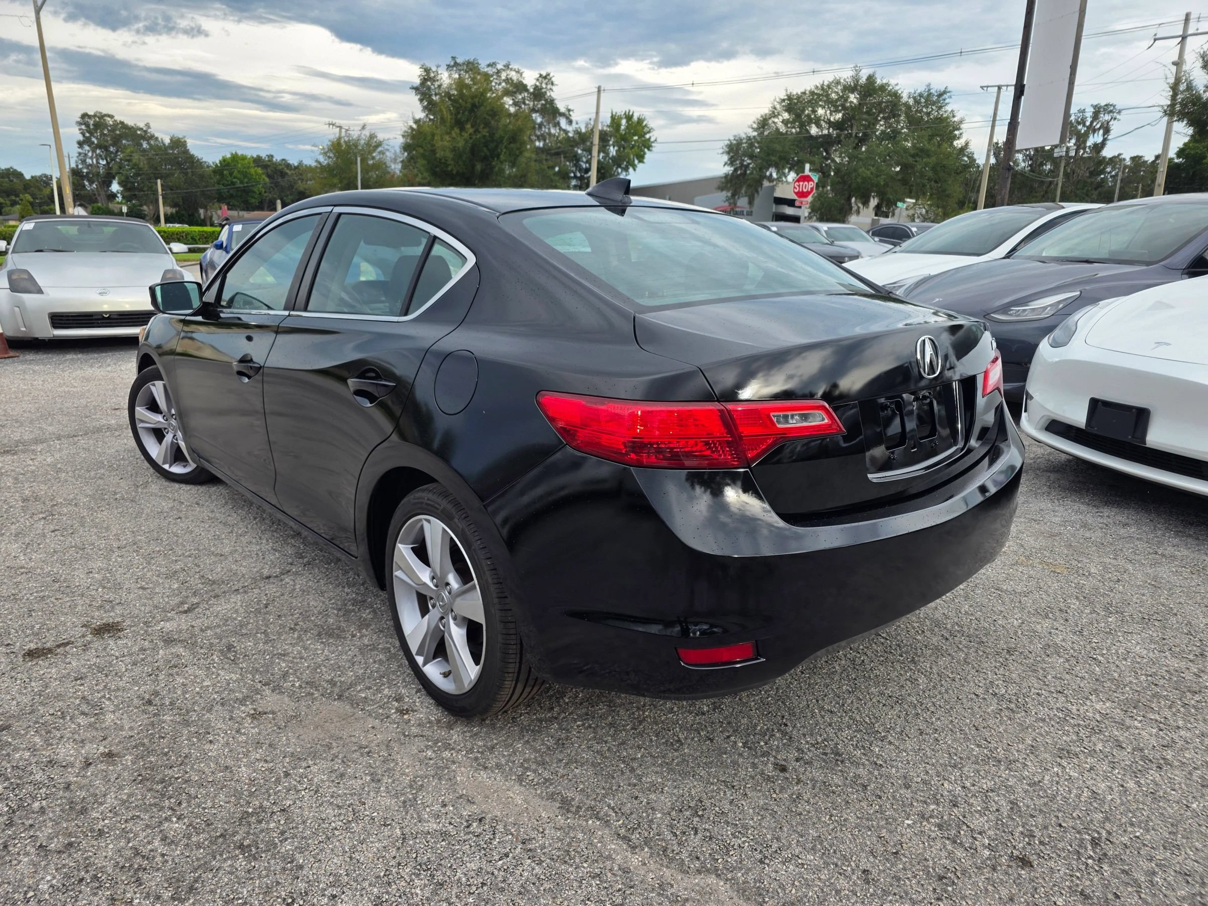 Used 2013 Acura ILX w/ Premium Package FWD image 5