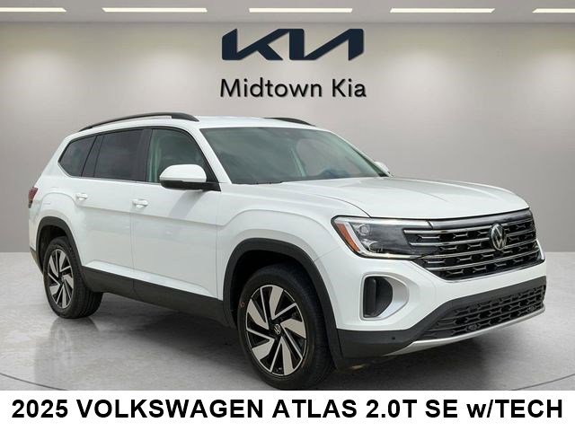 Used 2025 Volkswagen Atlas SE AWD/4WD image 1