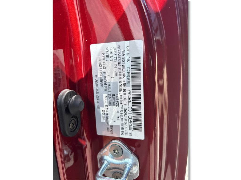 Used 2006 MAZDA MX-5 Miata Grand Touring RWD image 21