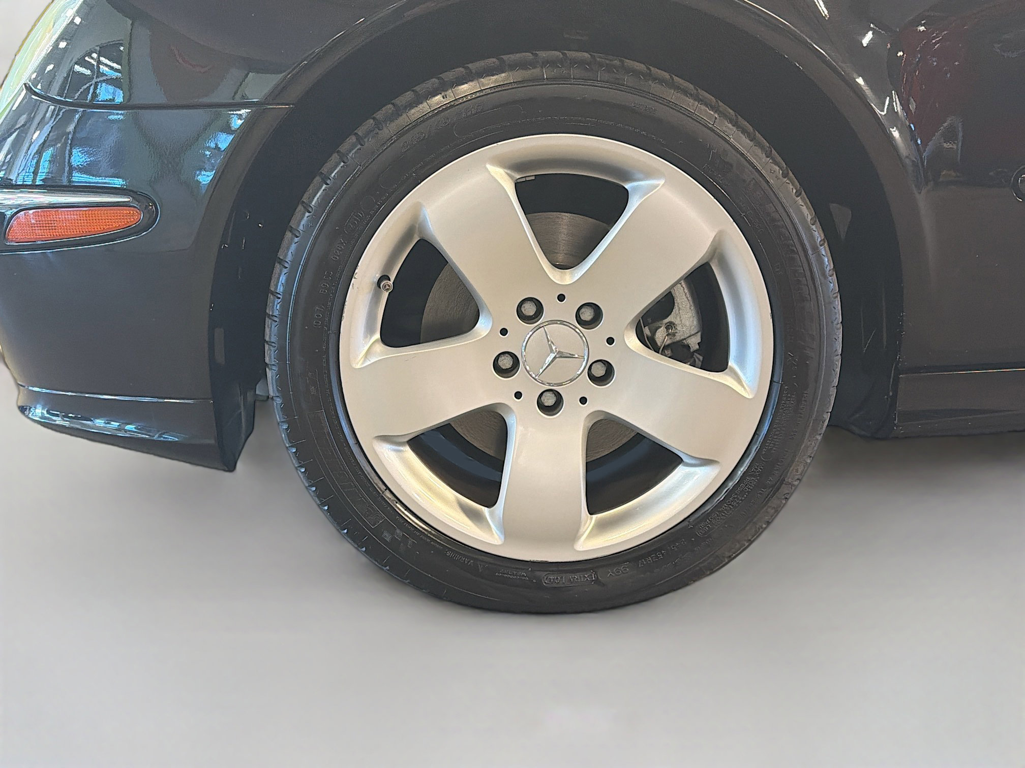 Used 2006 Mercedes-Benz E 350 4MATIC Sedan image 11