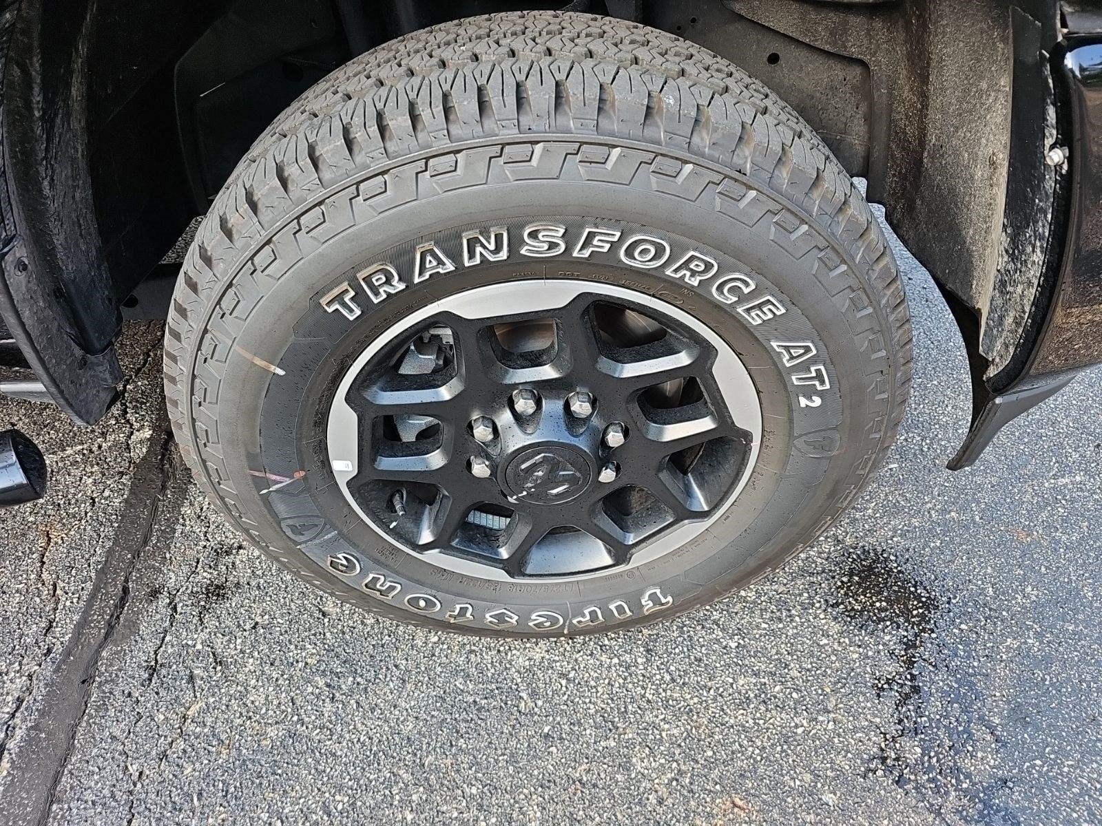 Used 2025 RAM 2500 Laramie AWD/4WD image 9