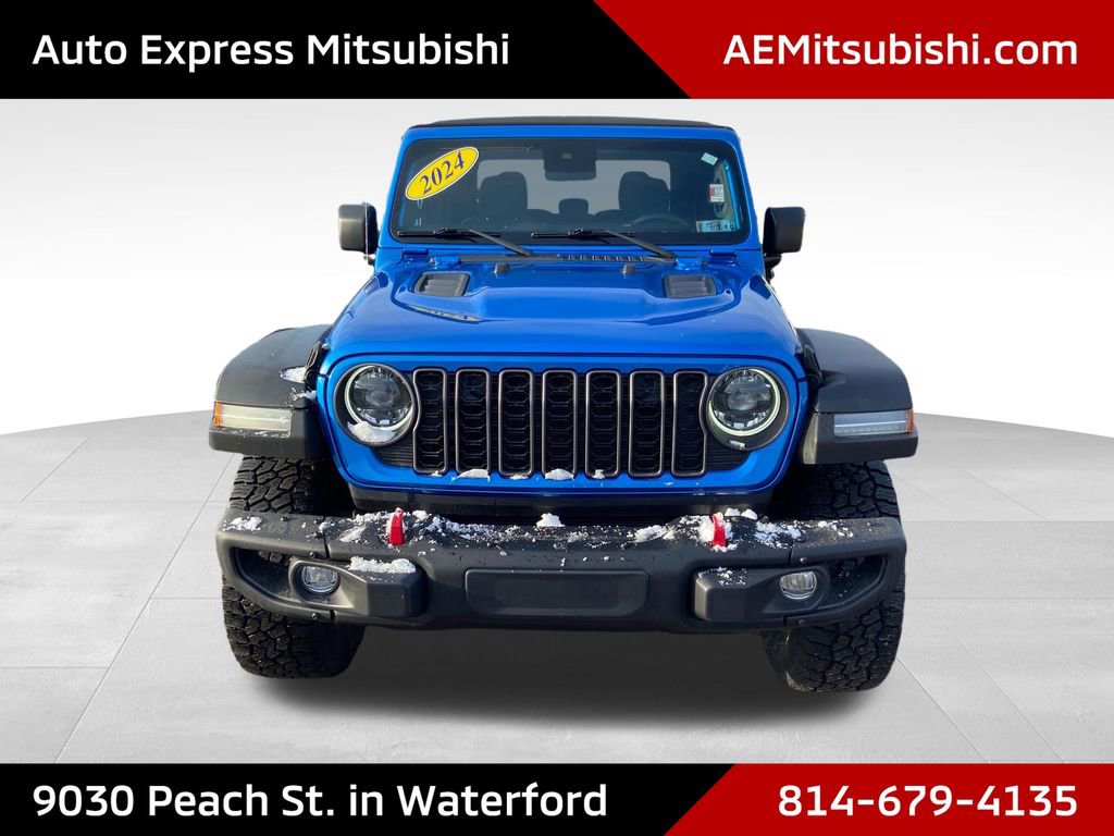 Used 2024 Jeep Gladiator Rubicon w/ Safety Group AWD/4WD image 2
