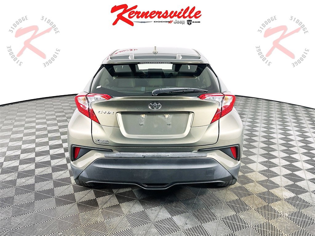 Used 2021 Toyota C-HR XLE image 6
