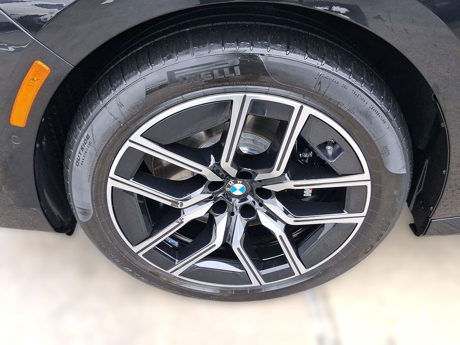 Certified 2024 BMW 760i xDrive w/ Premium Package 2 image 12