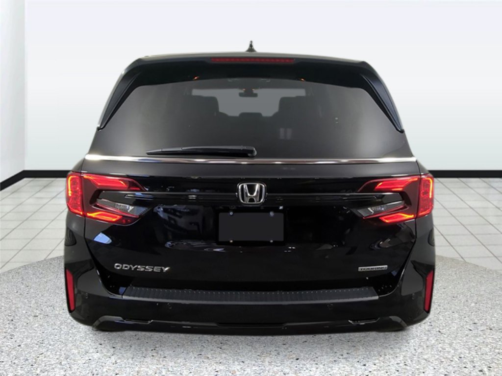 New 2027 Honda Odyssey Touring image 4