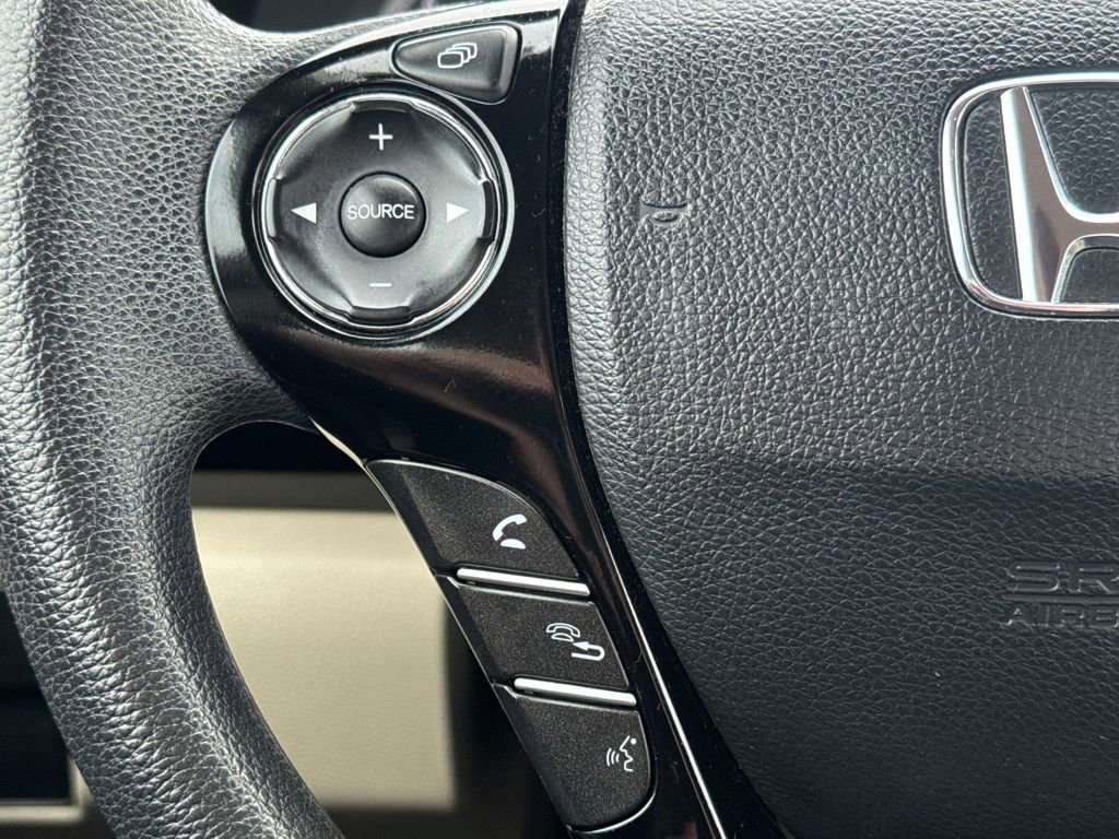 Used 2016 Honda Accord LX image 17