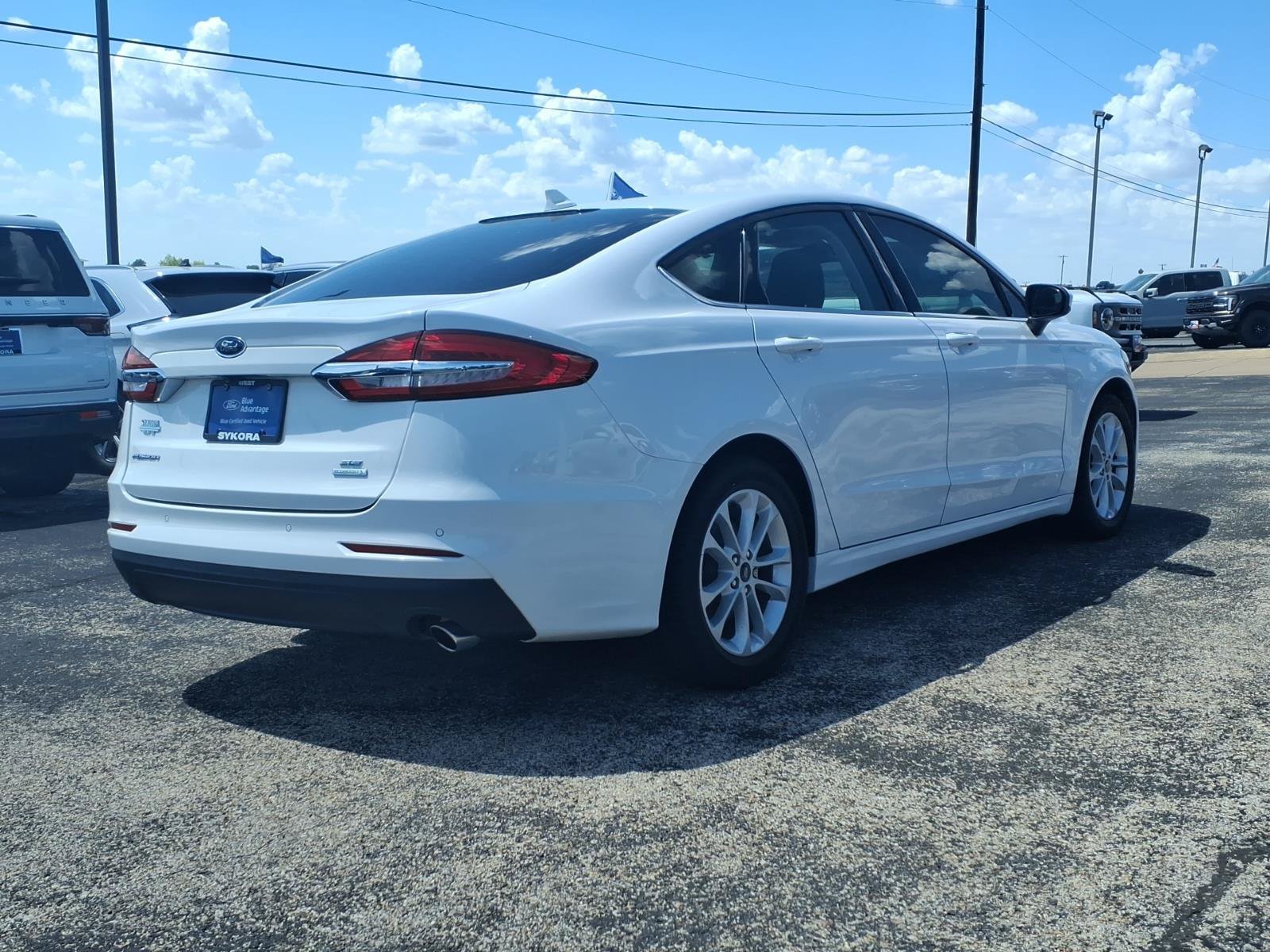 Certified 2020 Ford Fusion SE FWD image 4