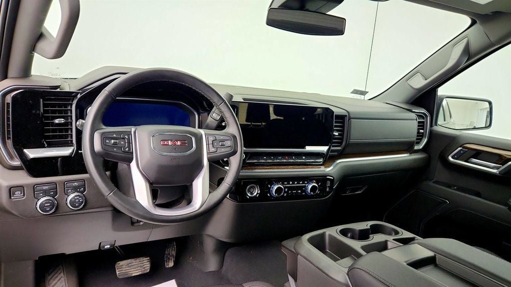 Used 2023 GMC Sierra 1500 Elevation AWD/4WD image 11