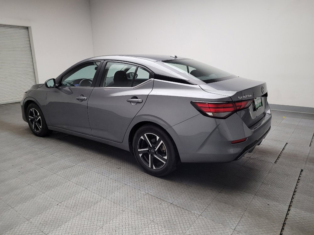 Used 2025 Nissan Sentra SV image 3