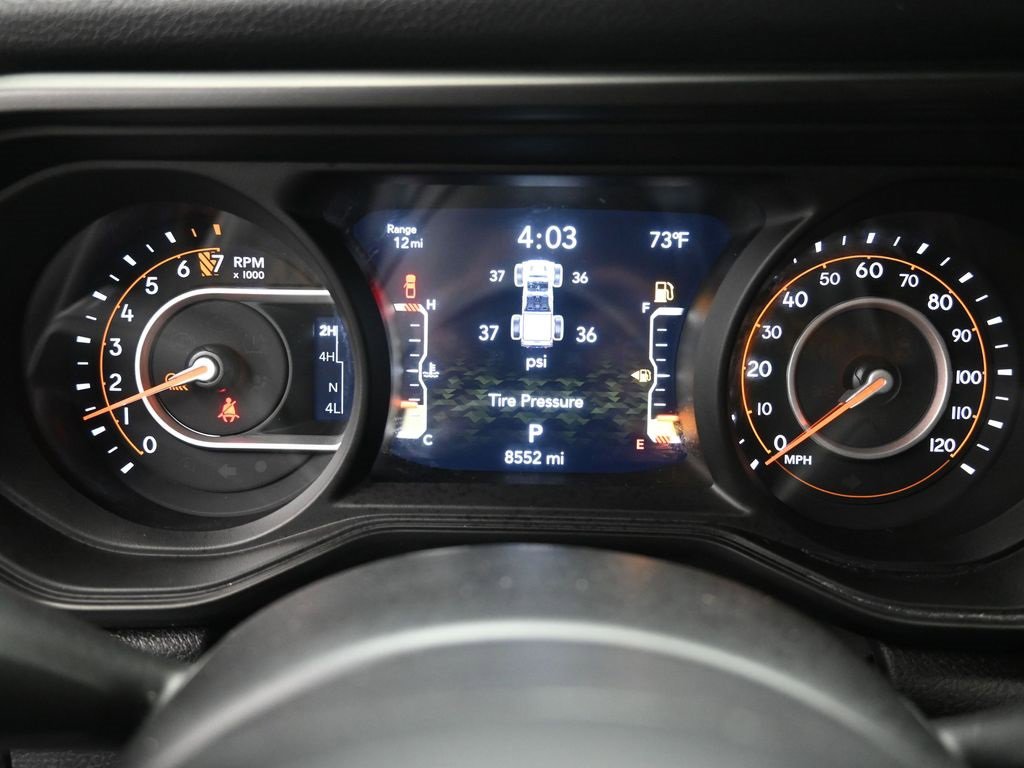 Used 2024 Jeep Gladiator Willys image 3