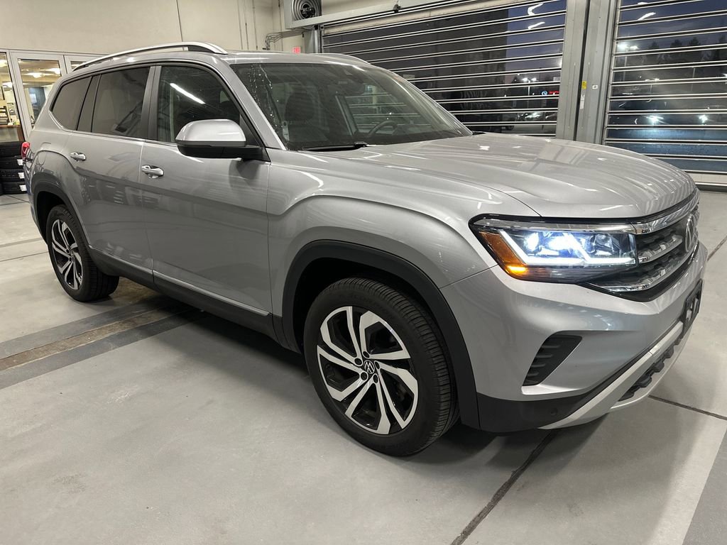 Used 2022 Volkswagen Atlas SEL AWD/4WD image 1
