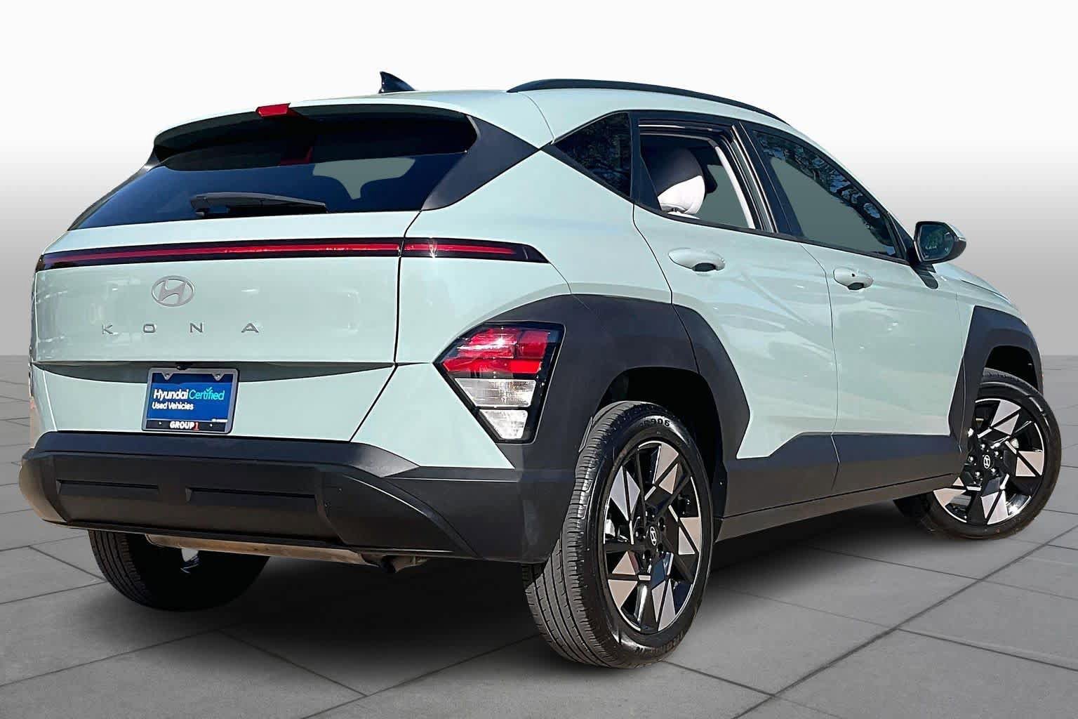 Certified 2025 Hyundai Kona SEL image 13
