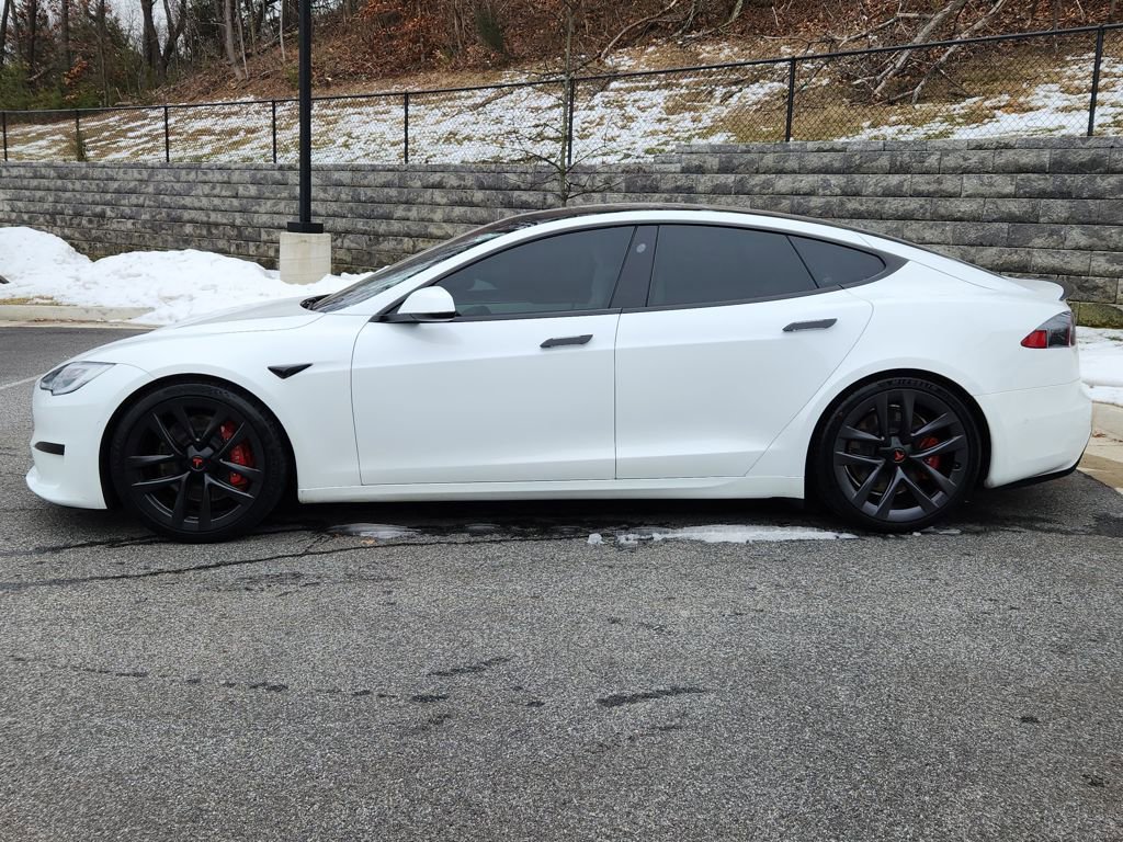 Used 2022 Tesla Model S Plaid image 6