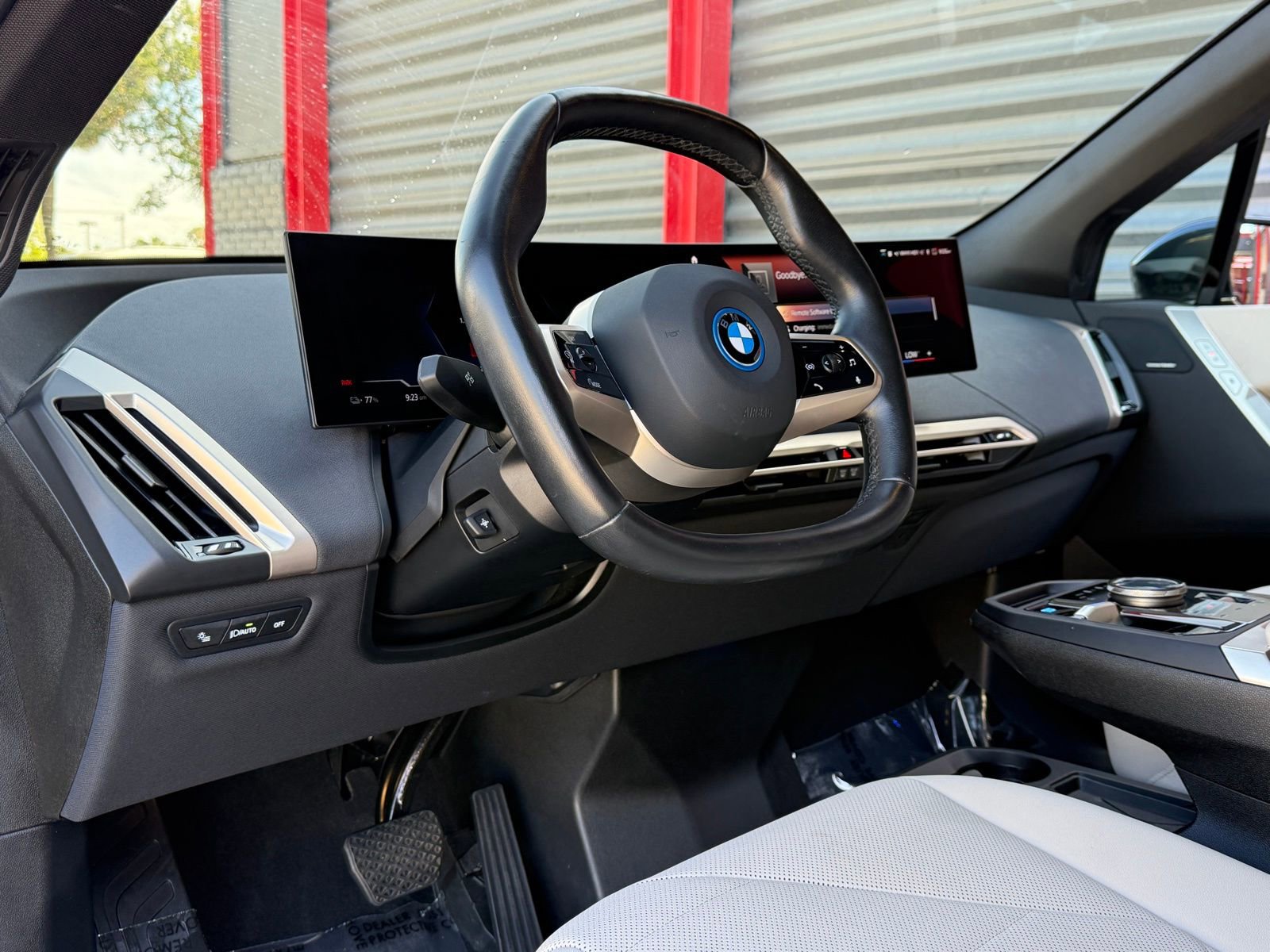 Used 2023 BMW iX xDrive50 w/ Sport Package image 14