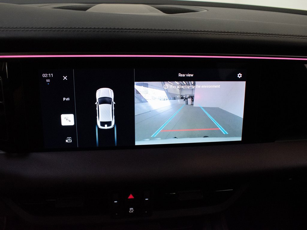 Certified 2025 Porsche Macan 4 Electric image 30