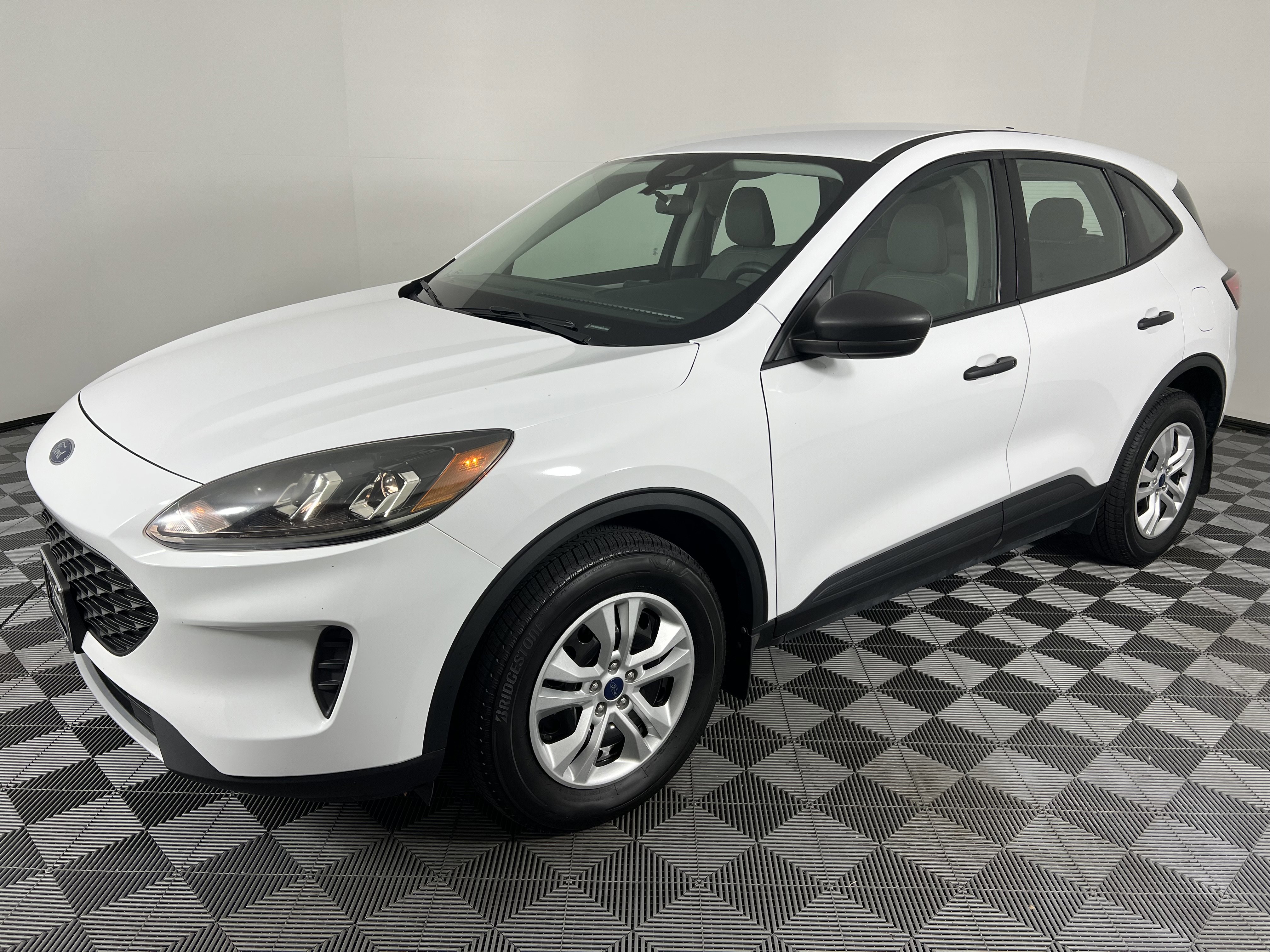 Used 2022 Ford Escape S AWD/4WD image 8