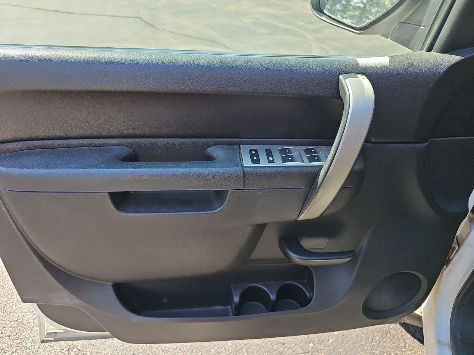 Used 2010 Chevrolet Silverado 1500 LT w/ Power Pack Plus AWD/4WD image 17