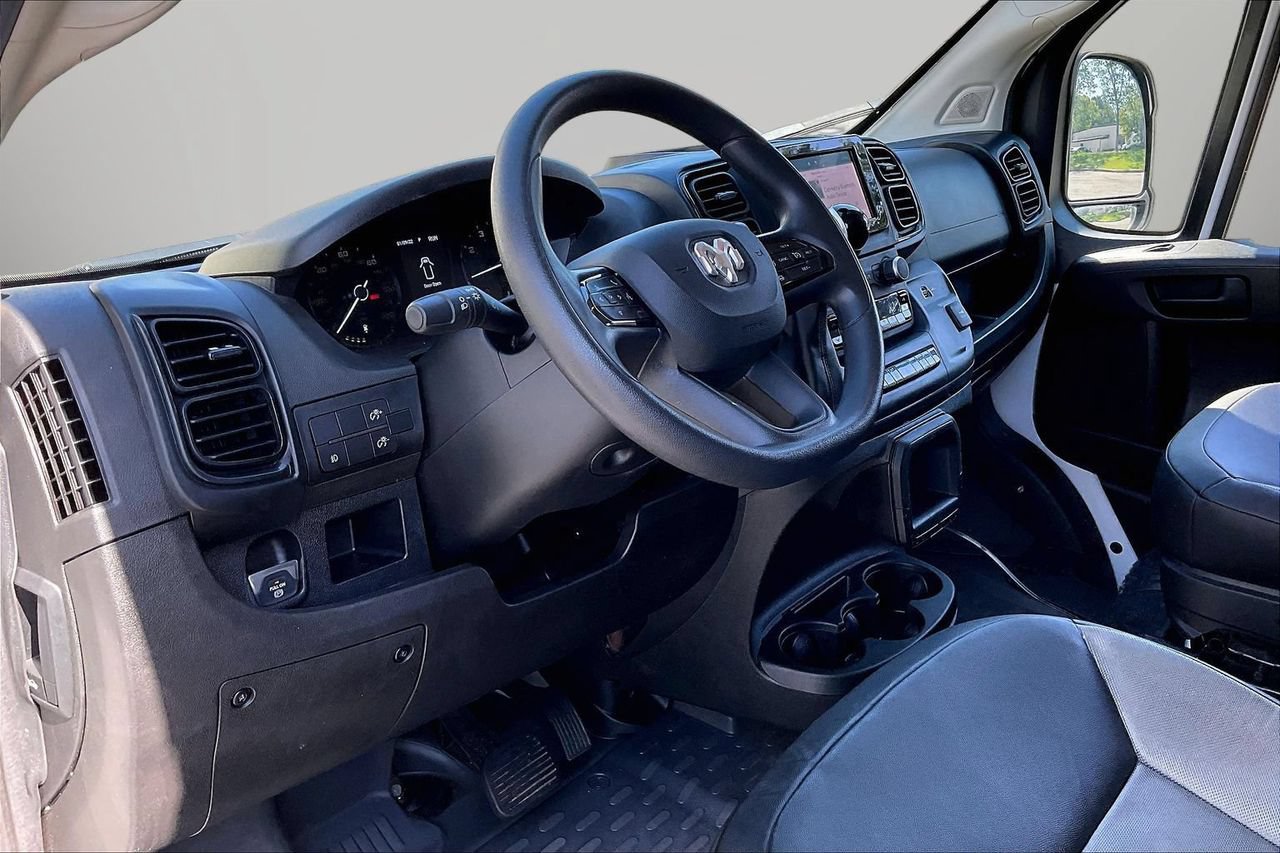 Used 2025 RAM ProMaster 2500 w/ Convenience Group FWD image 17