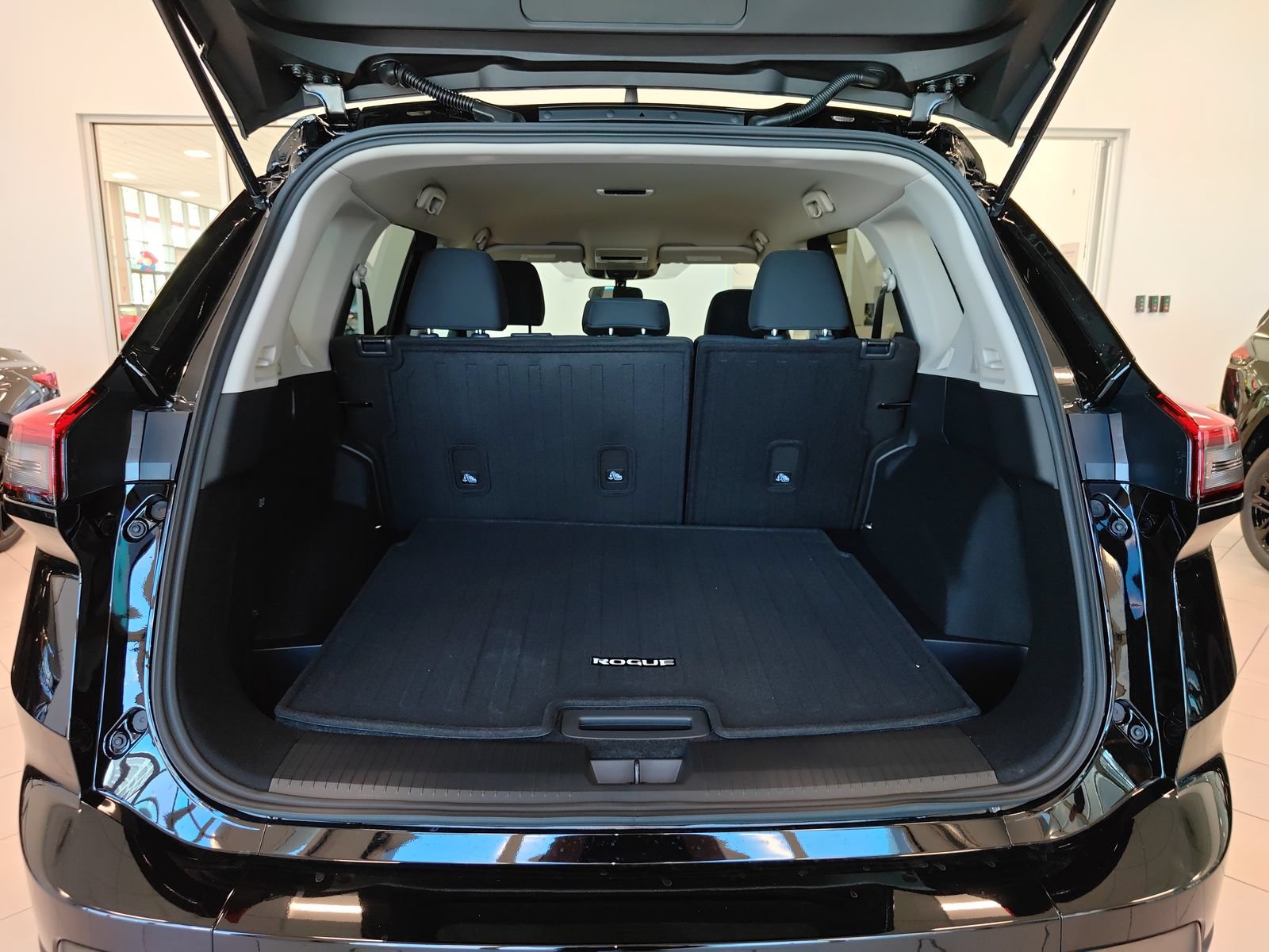New 2026 Nissan Rogue S FWD image 14
