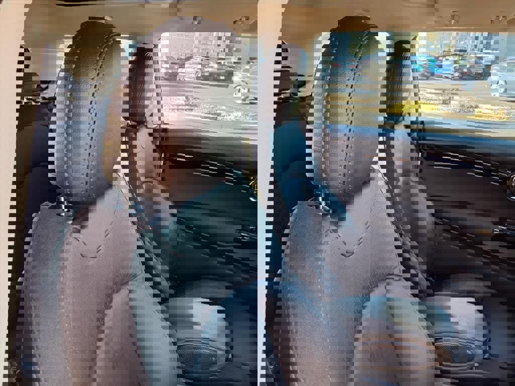 Used 2022 MINI Cooper SE image 18