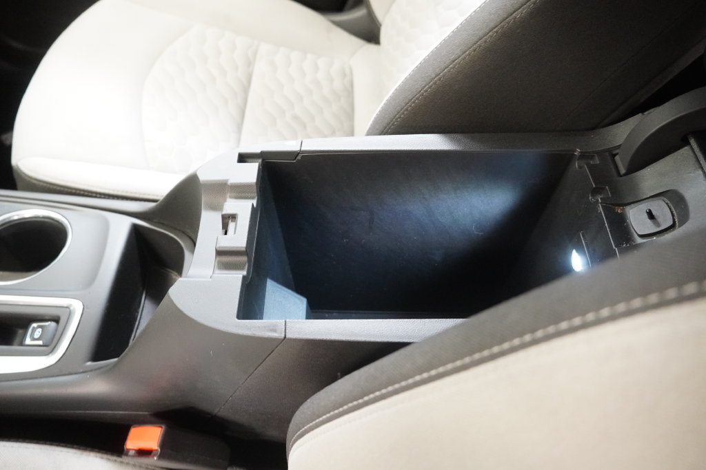 Used 2019 Chevrolet Equinox LS FWD image 25