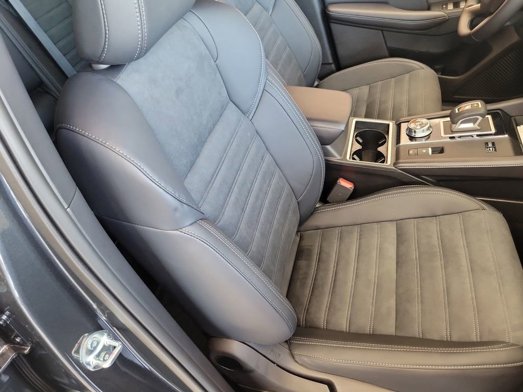 New 2026 Nissan Rogue SL image 14