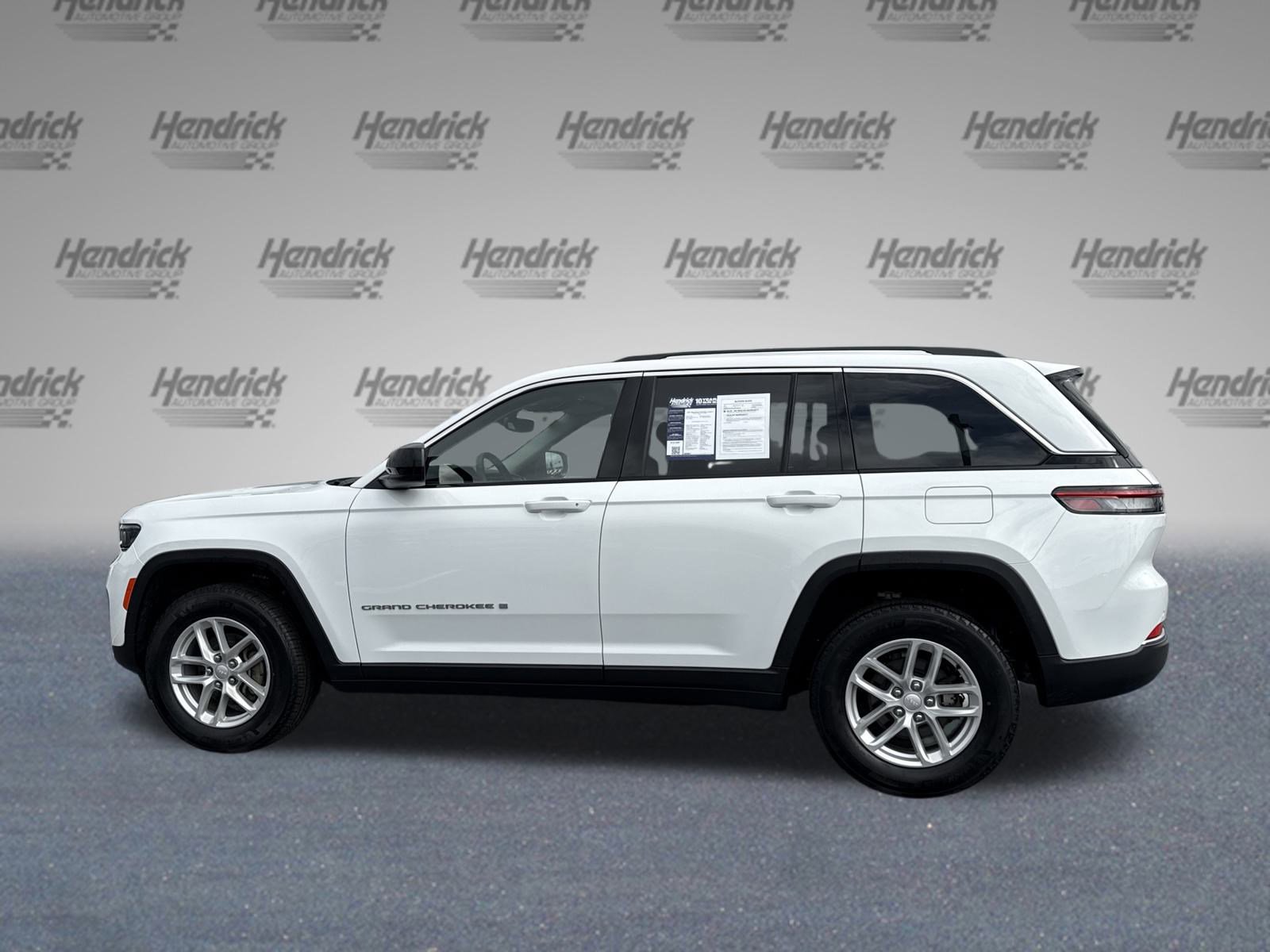 Used 2023 Jeep Grand Cherokee Laredo X w/ Luxury Tech Group I image 6