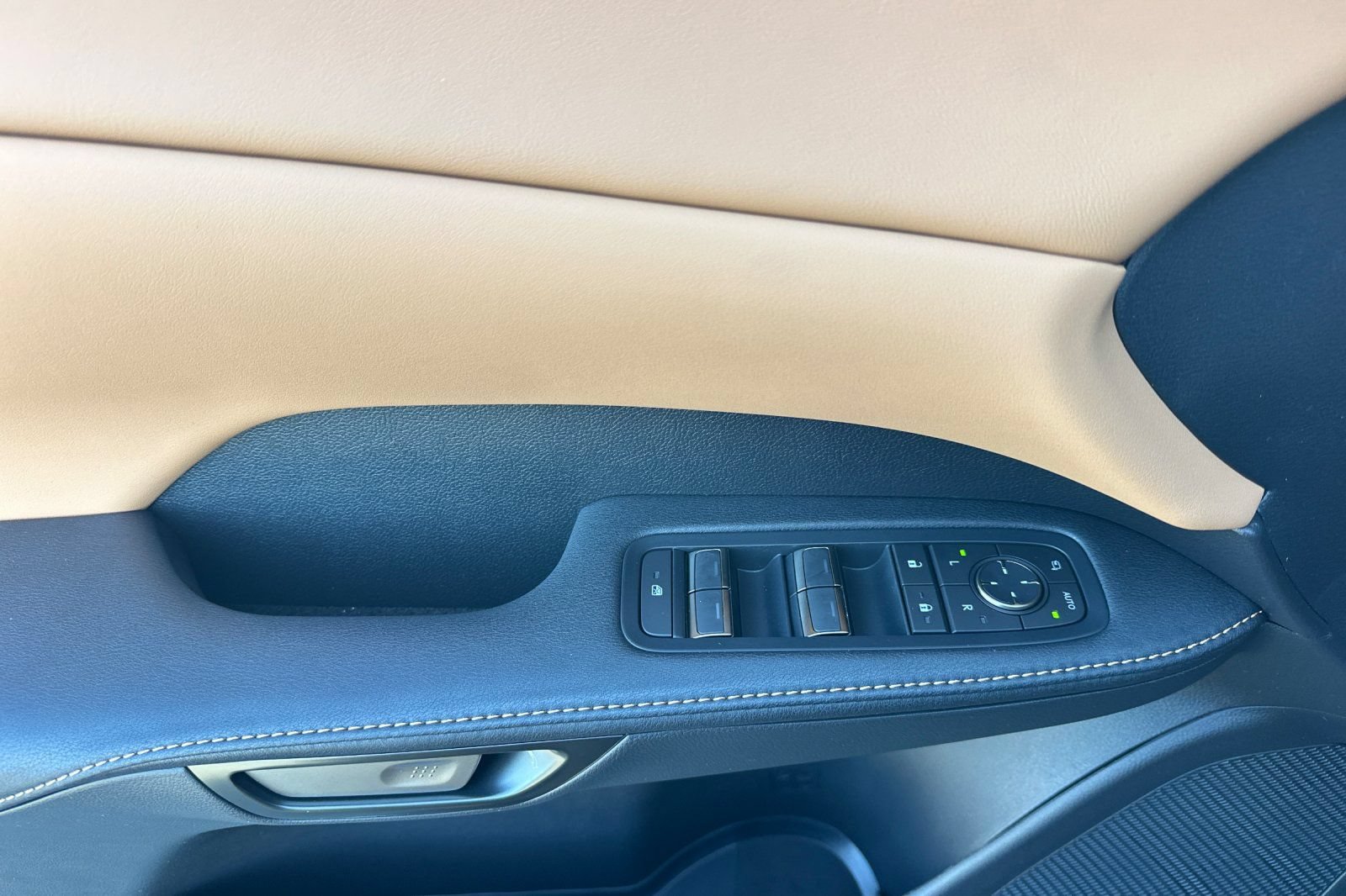 New 2026 Lexus RX 350 FWD image 8