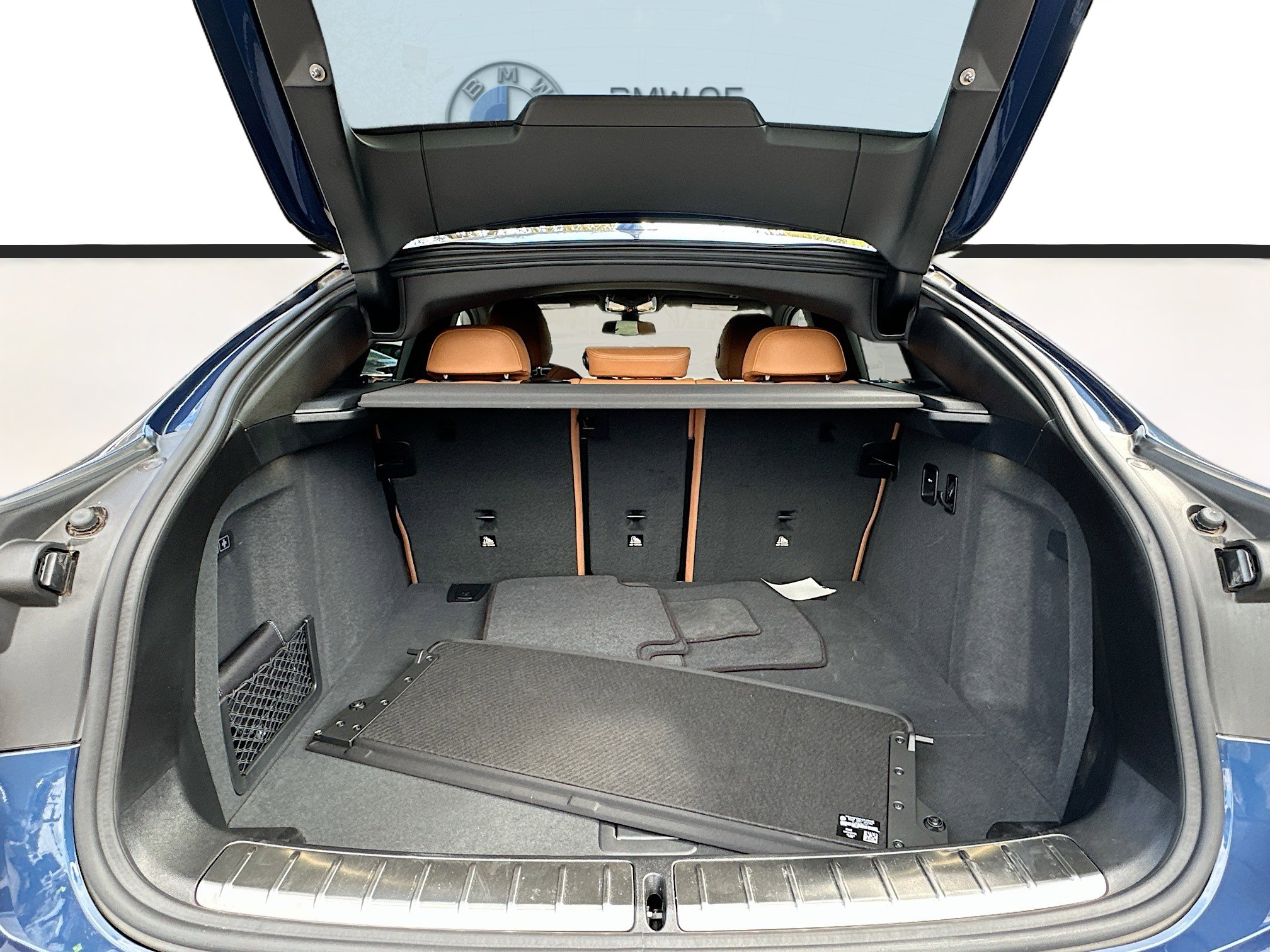 Certified 2025 BMW X4 xDrive30i image 27