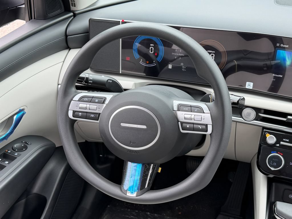 New 2026 Hyundai Tucson SEL Plus FWD image 16
