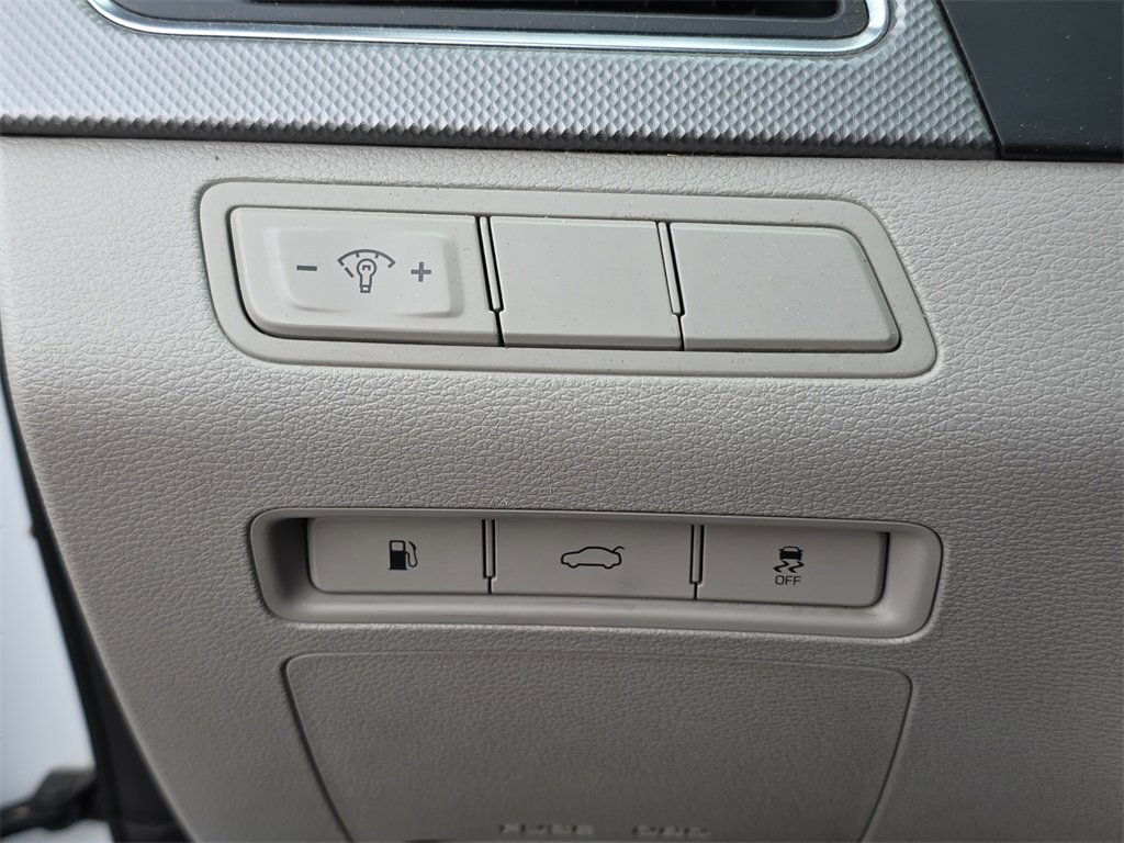 Used 2016 Hyundai Sonata SE w/ Cargo Package image 21