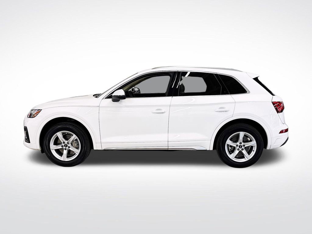 Certified 2023 Audi Q5 2.0T Premium w/ Convenience Package image 2