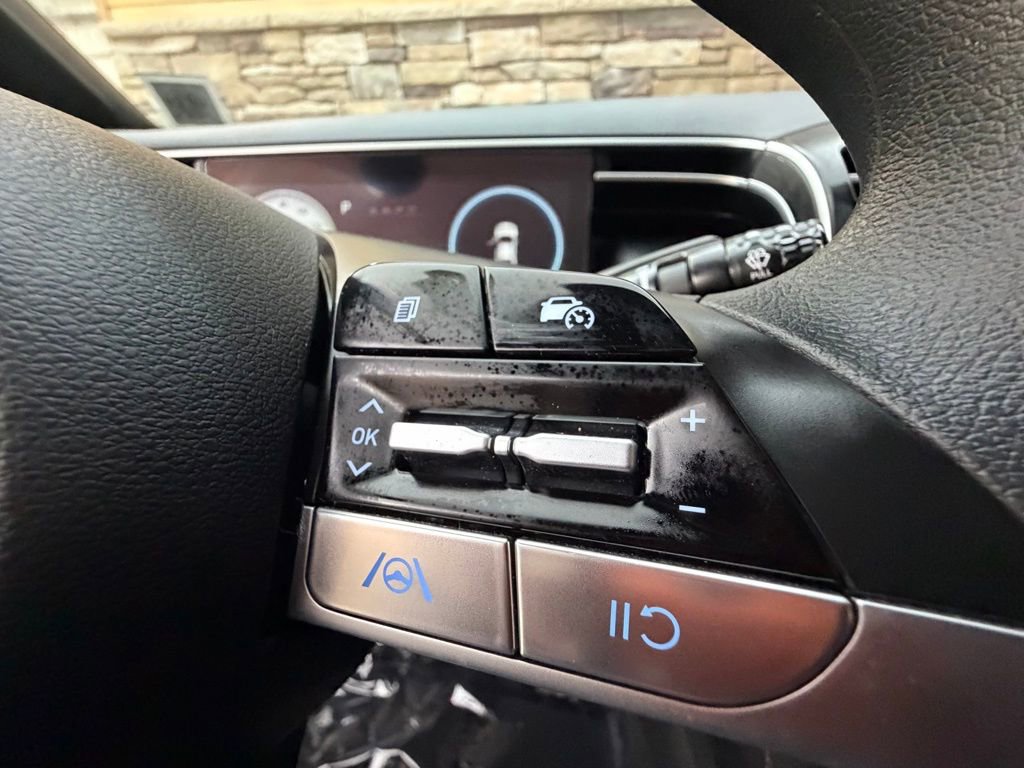 Used 2024 Hyundai Santa Cruz SEL w/ Activity Package image 24