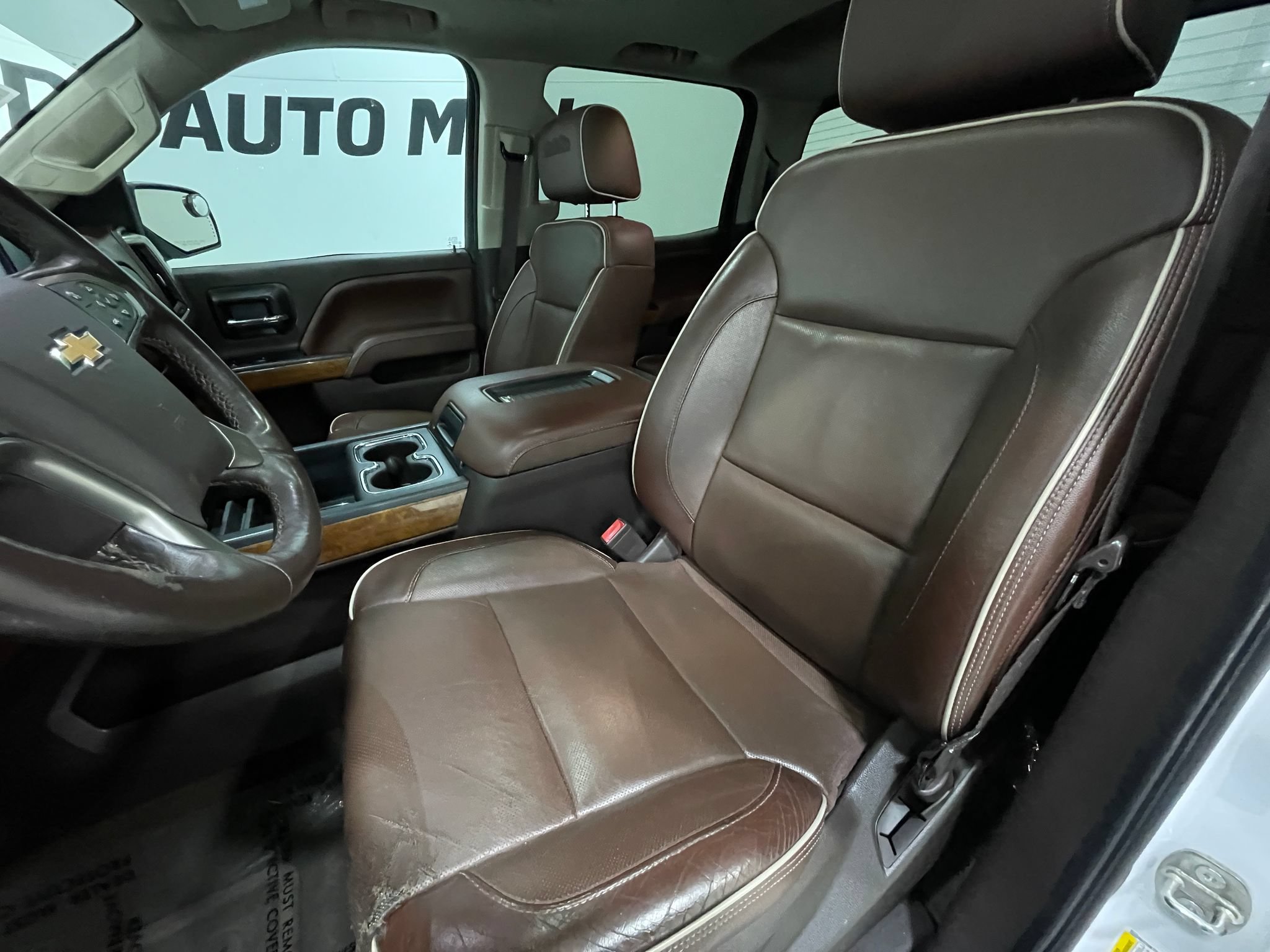 Used 2016 Chevrolet Silverado 1500 High Country w/ High Country Premium Package AWD/4WD image 14