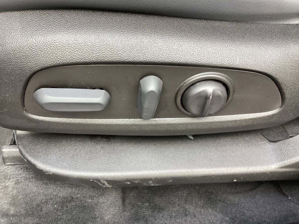 Used 2023 Buick Enclave Essence w/ LPO, Floor Liner Package image 17