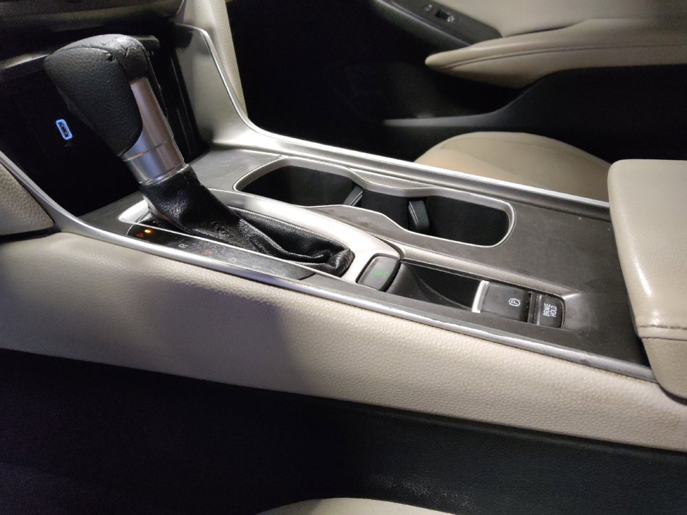 Used 2018 Honda Accord LX image 26