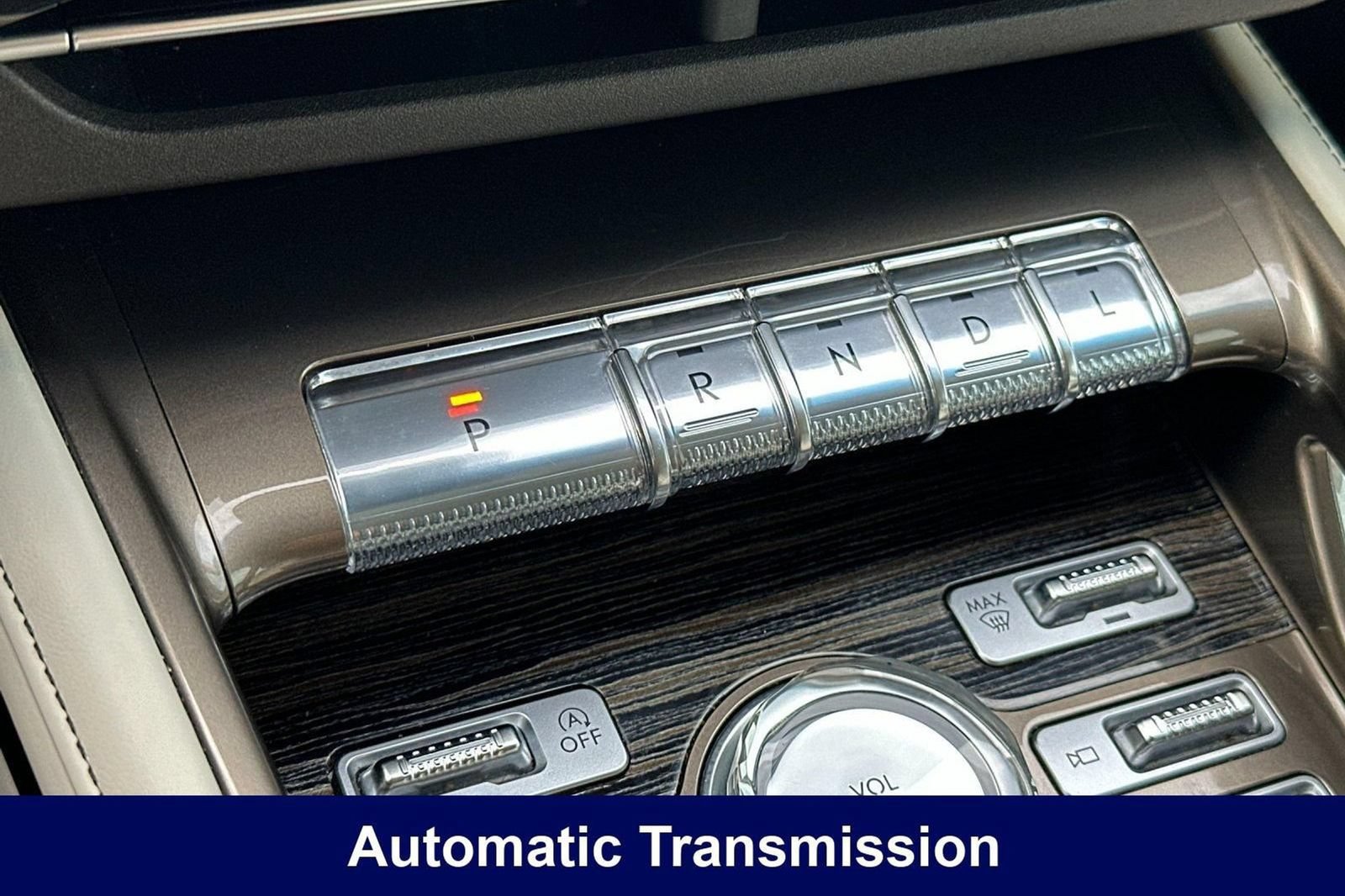 Used 2024 Lincoln Nautilus Black Label w/ Jet Appearance Package (87T) AWD/4WD image 28