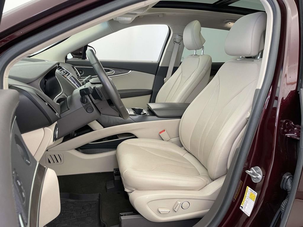 Used 2019 Lincoln Nautilus Reserve AWD/4WD image 12