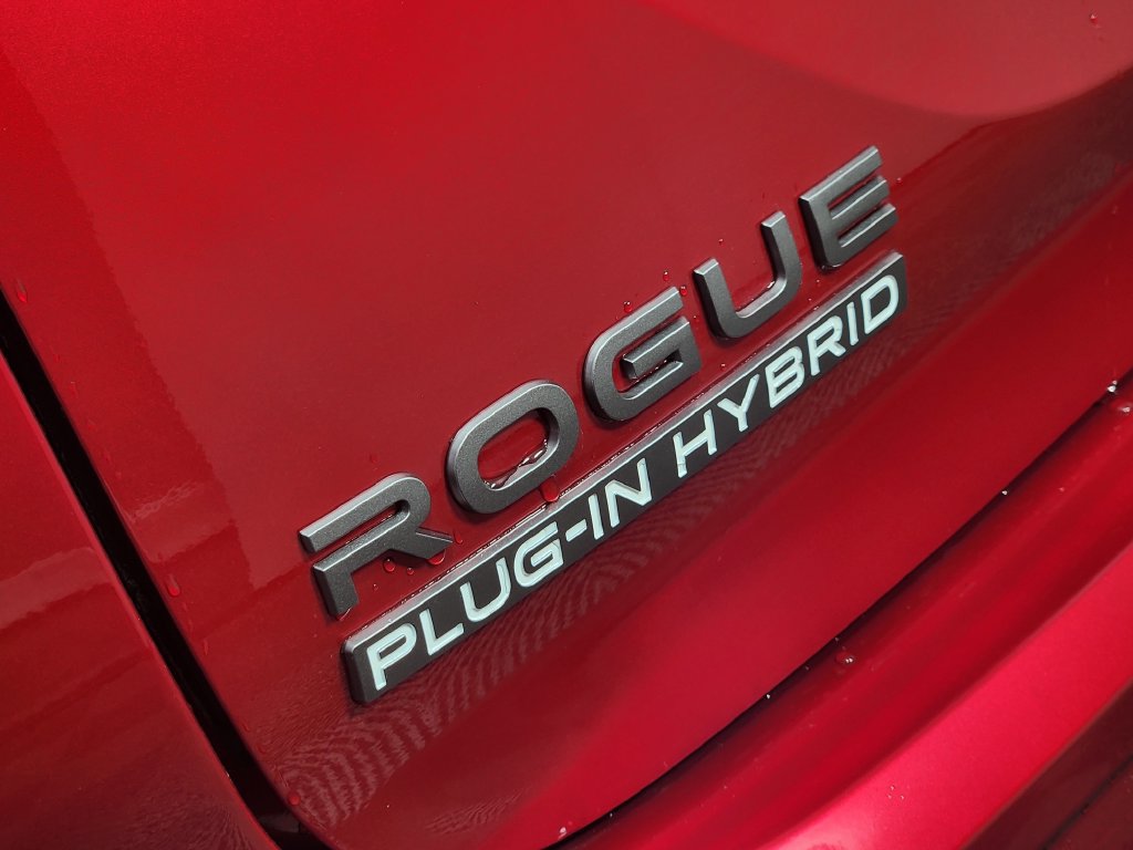 Used 2026 Nissan Rogue SL w/ Family Package AWD/4WD image 10