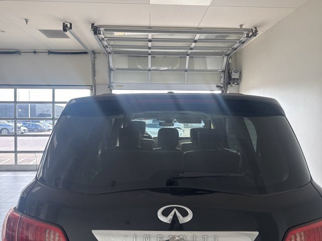 Used 2011 INFINITI QX56 4WD w/ Deluxe Touring Pkg image 7